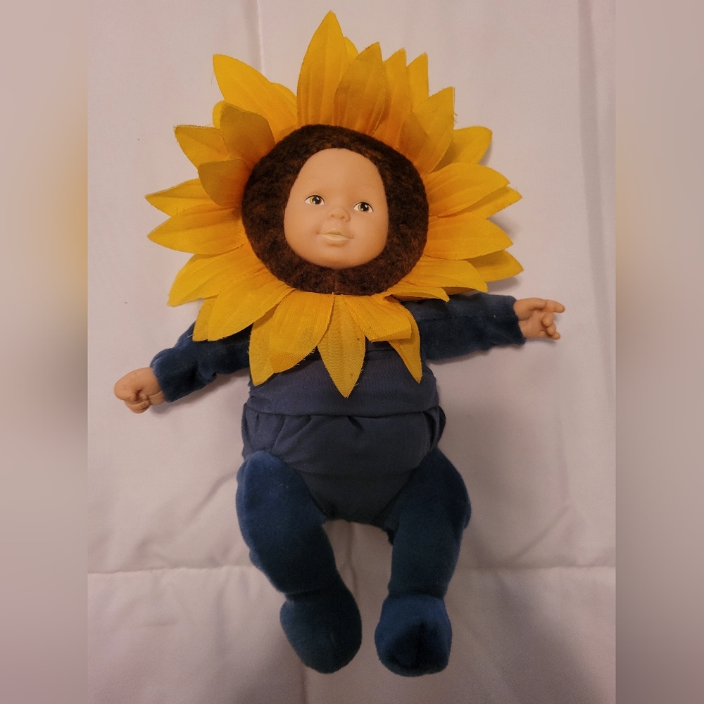Anne Geddes Sunflower doll. Vintage 1990s